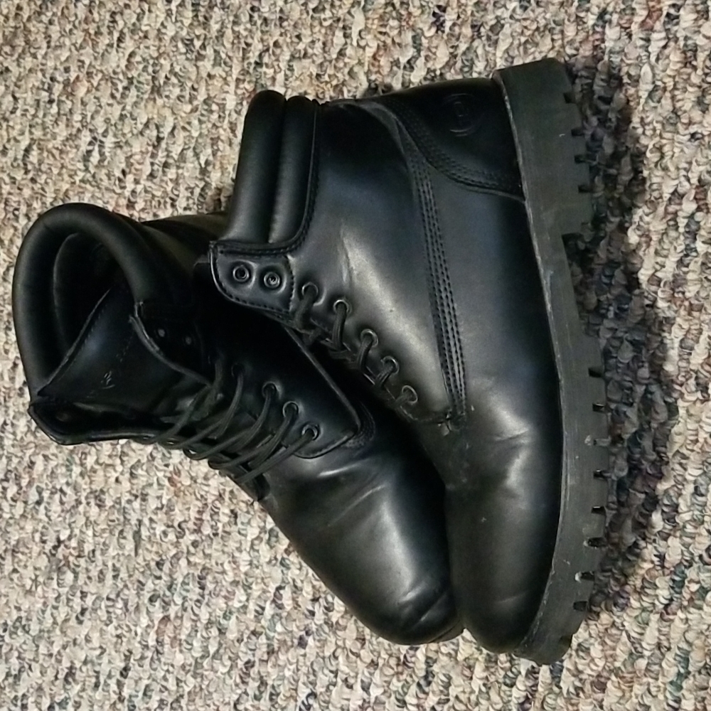 Phat Farm boots Men's 11